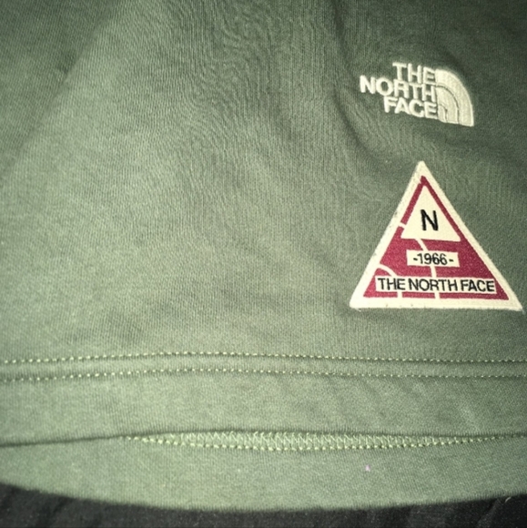 The North Face Men's Green Sweat Shorts Knee Length XXL - Picture 2 of 7